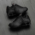 Shox R